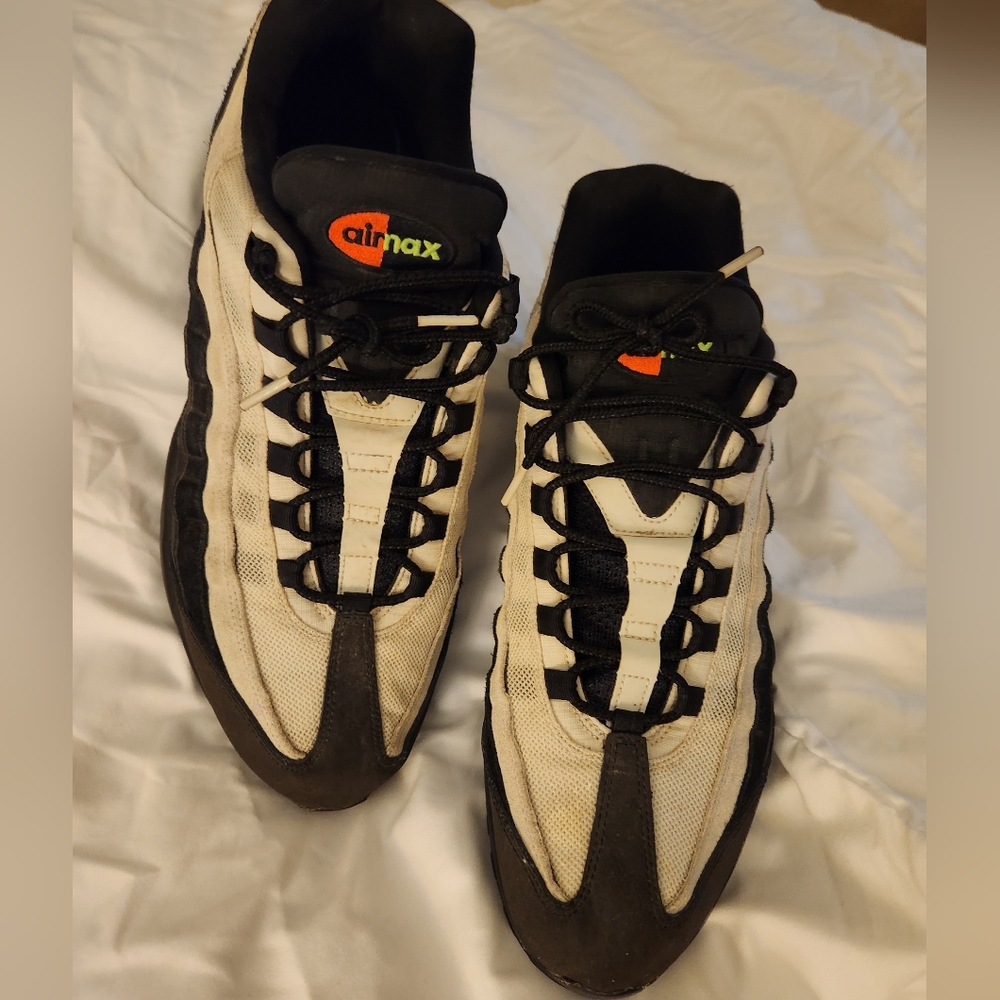 Men's Nike AirMax - Size 14